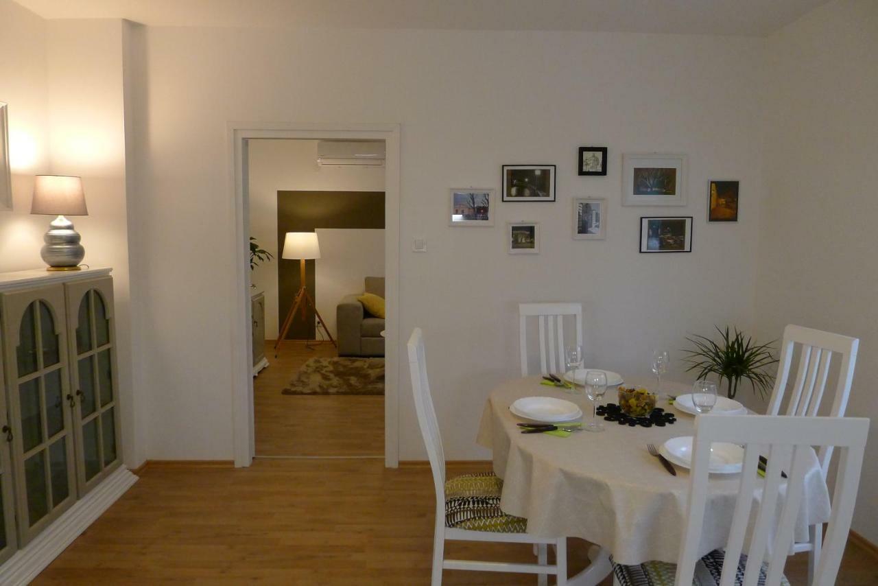 Apartman Zola *