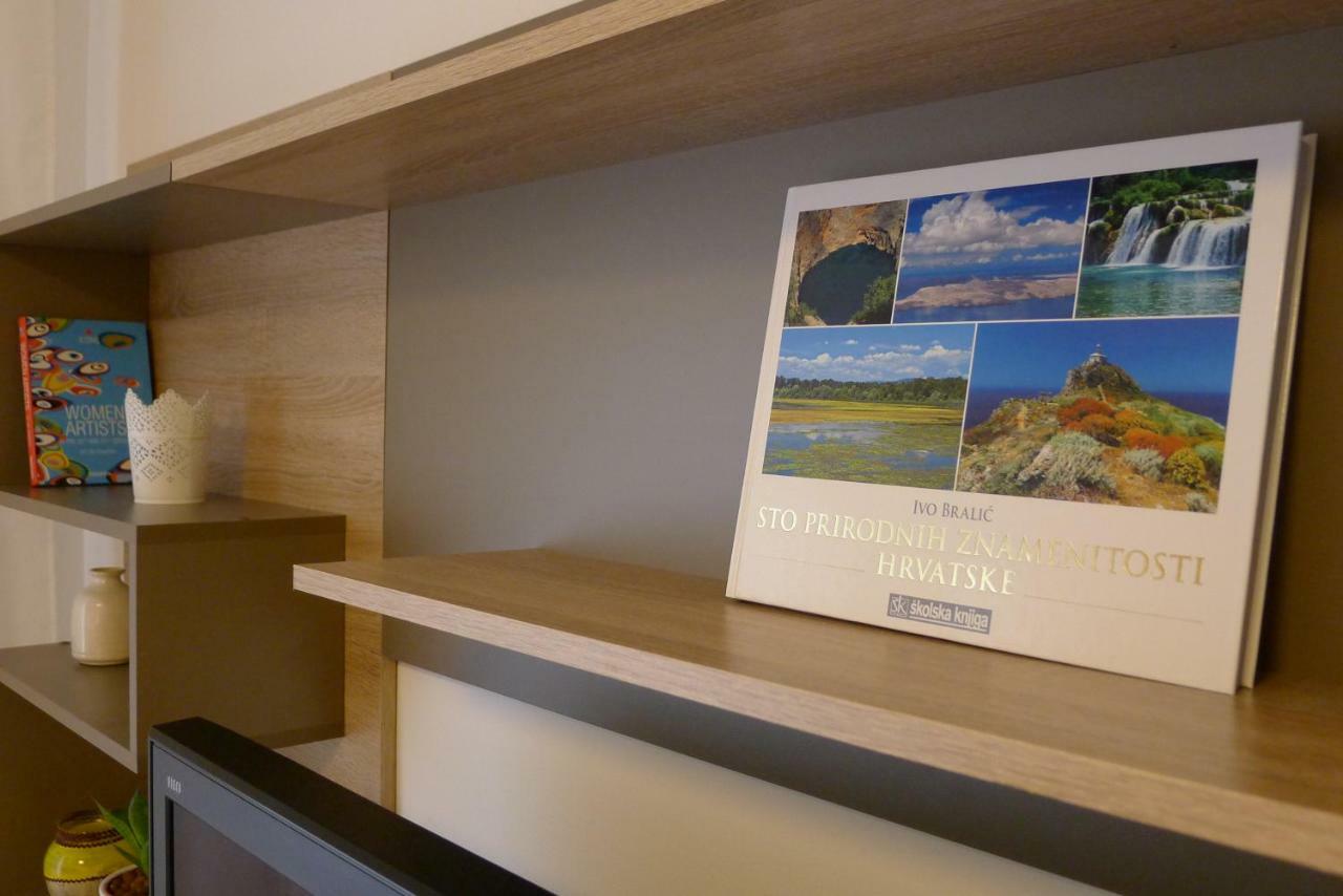Apartman Zola *